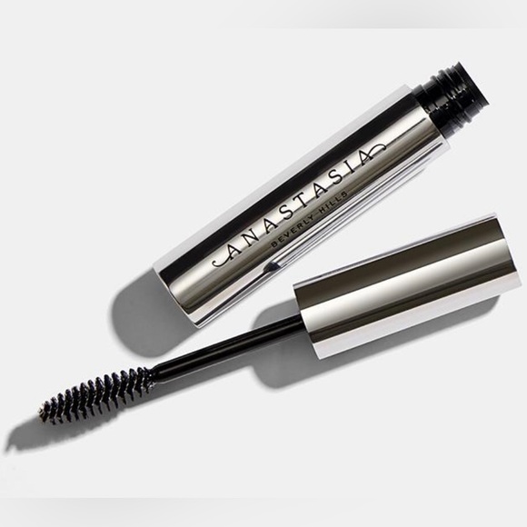 Anastasia Beverly Hills Clear Brow Gel. Fluffy, Volume, Full, Symmetrical, Fine - Picture 2 of 6